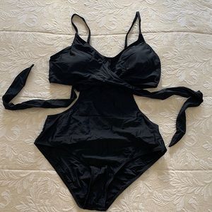 One-piece Bathing Suit